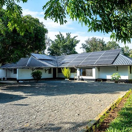 Harry'S Kisumu Oasis Aparthotel Ngoại thất bức ảnh