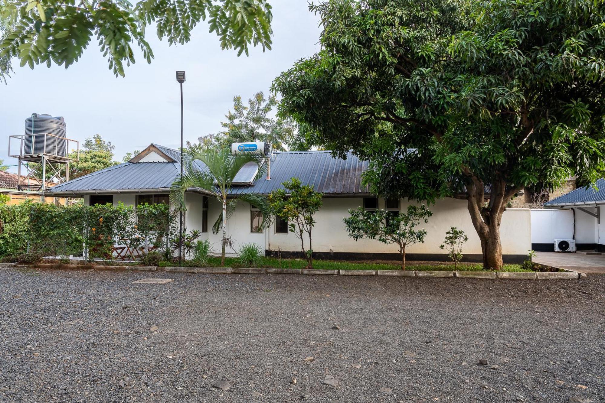 Harry'S Kisumu Oasis Aparthotel Ngoại thất bức ảnh