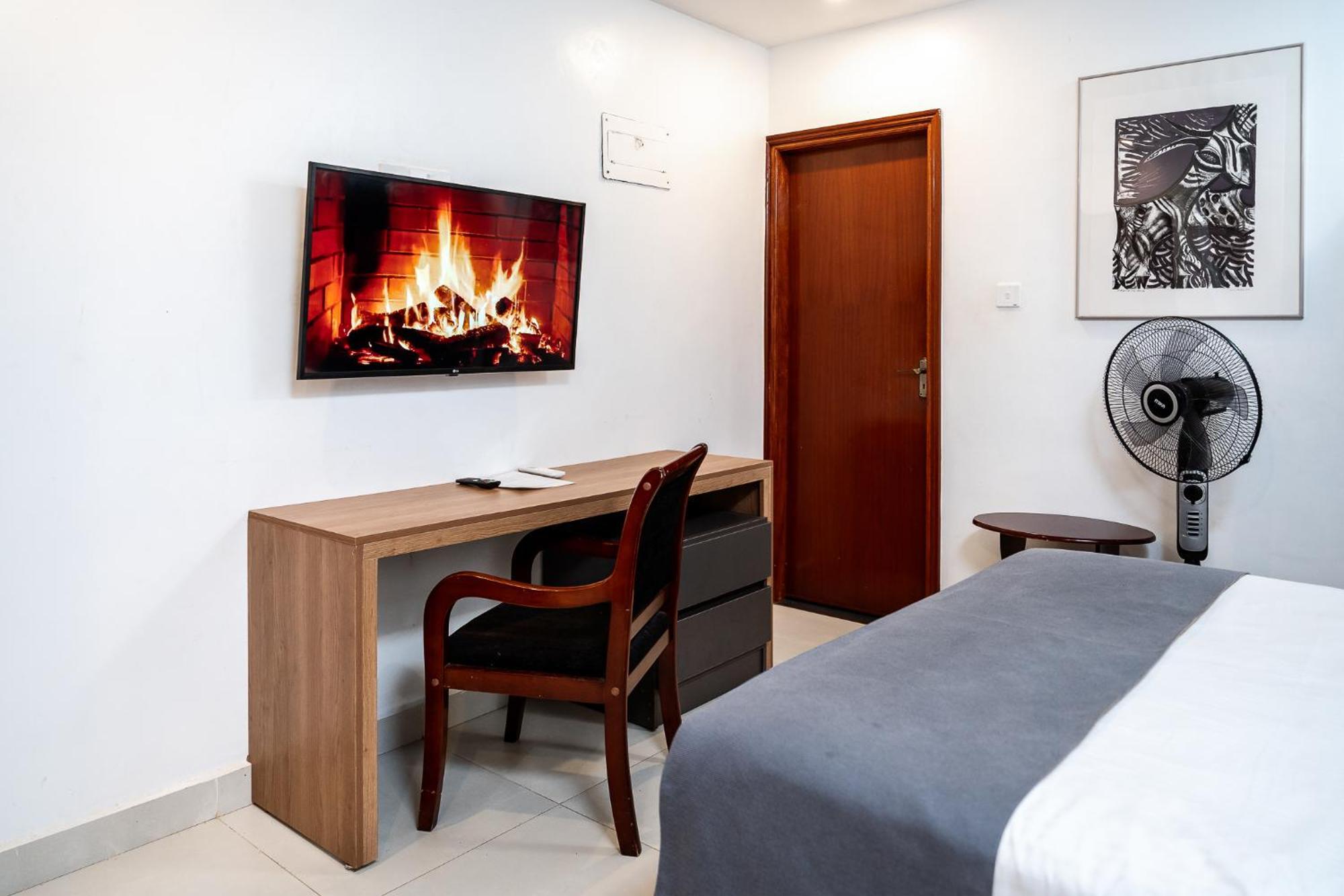 Harry'S Kisumu Oasis Aparthotel Ngoại thất bức ảnh