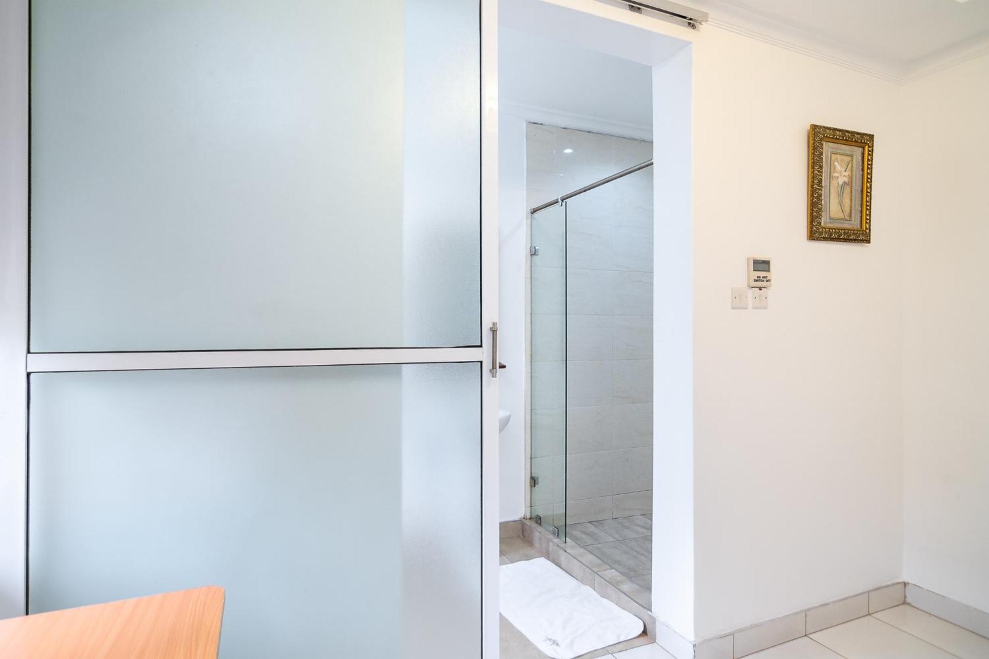 Harry'S Kisumu Oasis Aparthotel Ngoại thất bức ảnh
