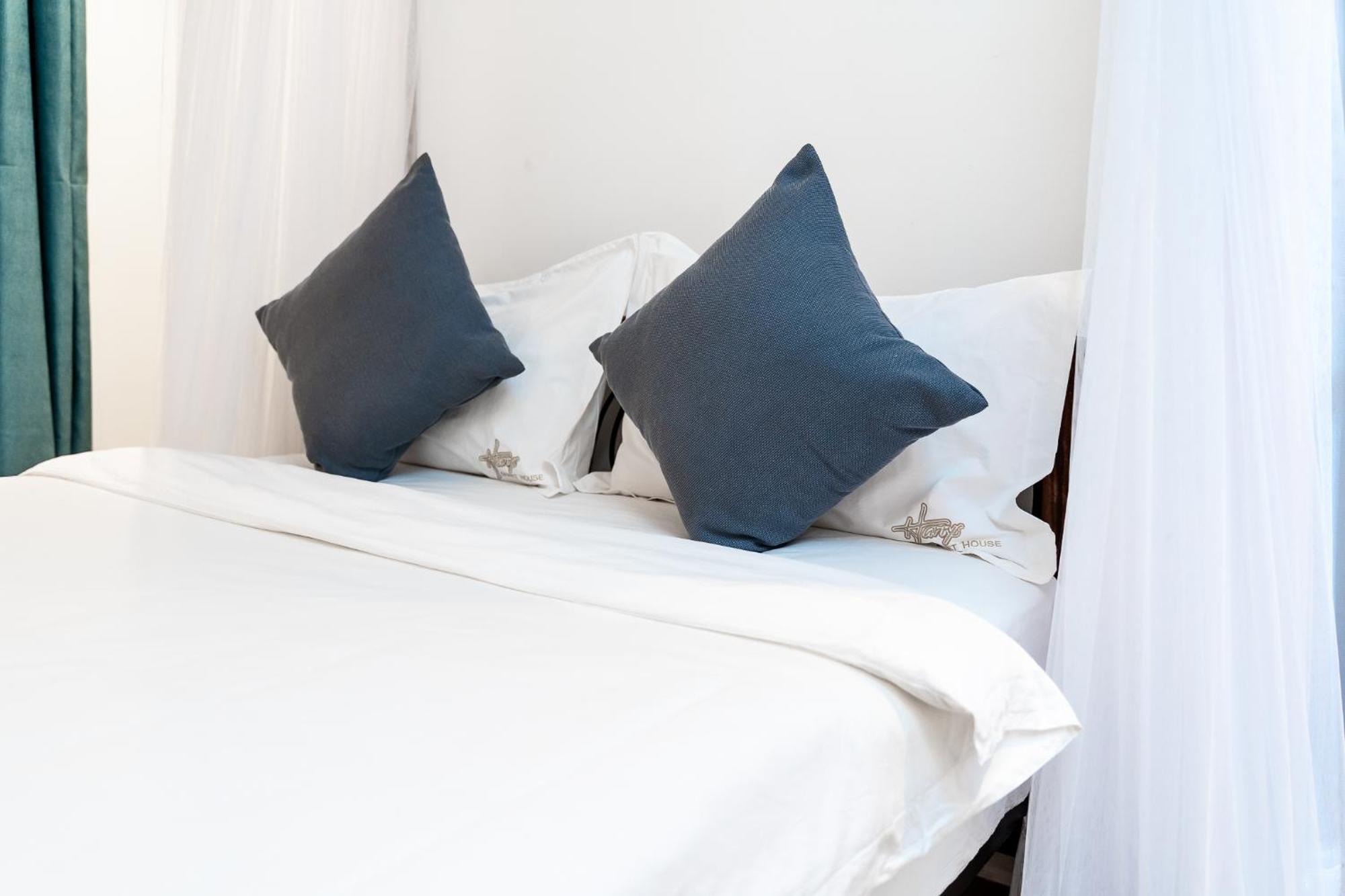 Harry'S Kisumu Oasis Aparthotel Ngoại thất bức ảnh